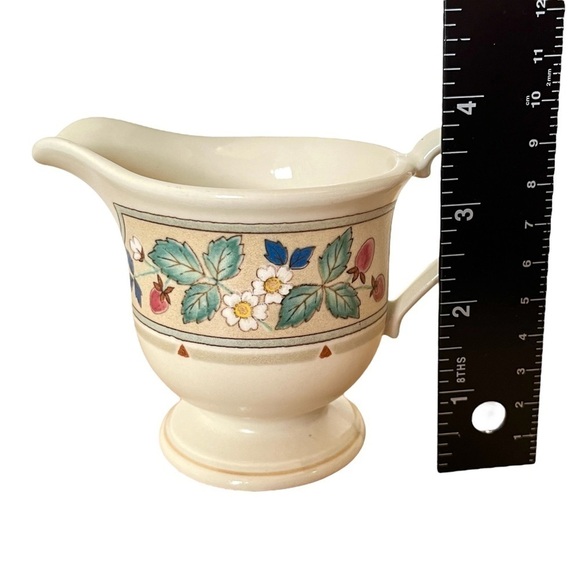 Mikasa Provincial CV951 Strawberry Hill Creamer Cream Pitcher Replacement - Picture 8 of 10